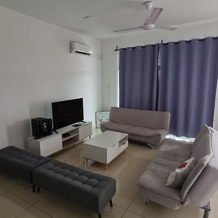 Desaru Happy Guest House D Exterior photo